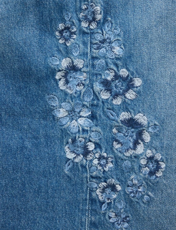 Kids Low Rise Stride Embroidered Floral Wide-Leg Jeans gap kids low rise stride embroidered floral wide leg jeans