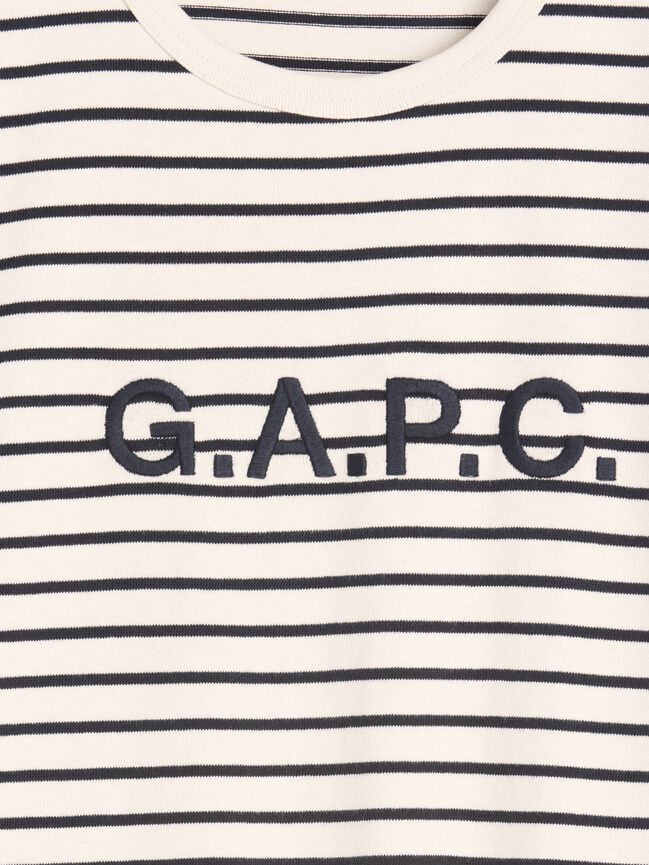 تي شيرت ياقة مدورة gap تي شيرت ياقة مدورة