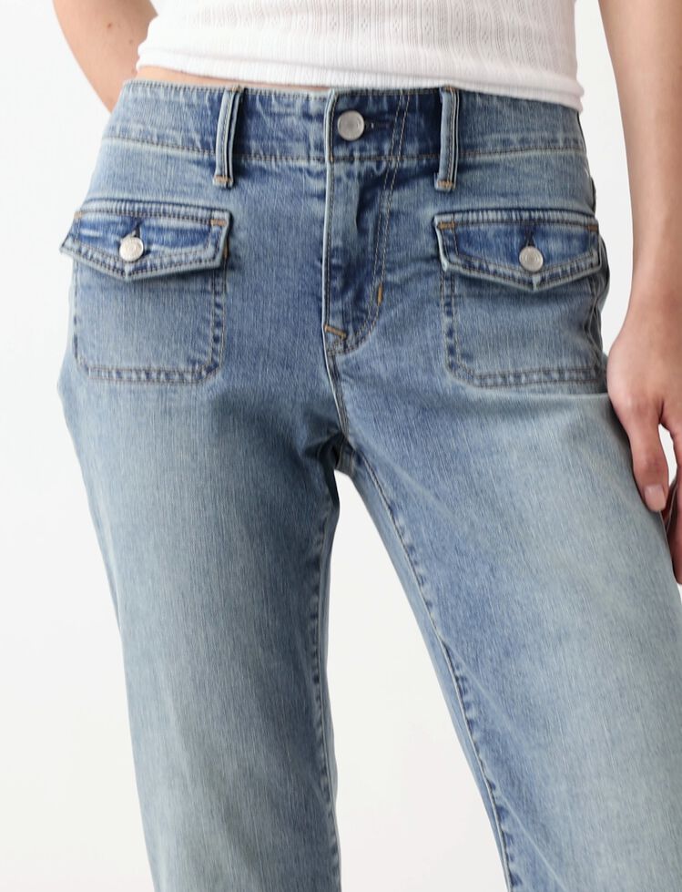 Low Rise Long & Lean Patch Pocket Jeans gap low rise long lean patch pocket jeans