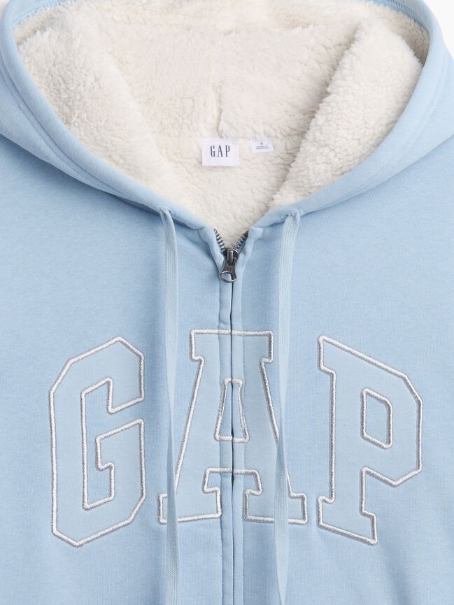 علوية أكمام قصيرة gap علوية أكمام قصيرة