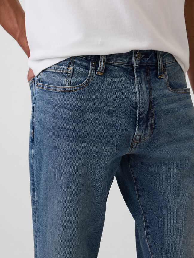 جينز بقصة ضيقة gap جينز بقصة ضيقة
