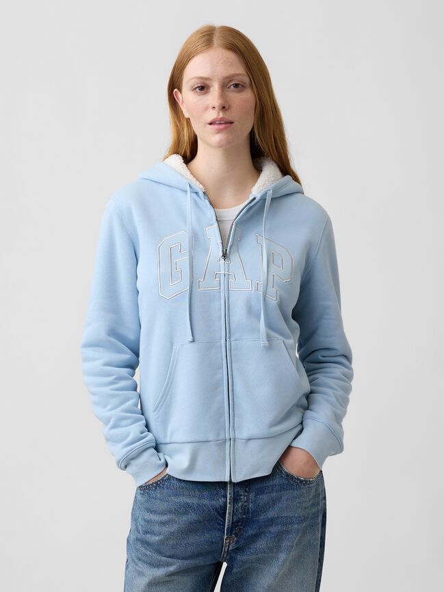 علوية أكمام قصيرة gap علوية أكمام قصيرة
