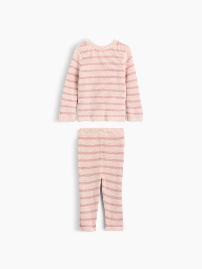 طقم ملابس gap طقم ملابس