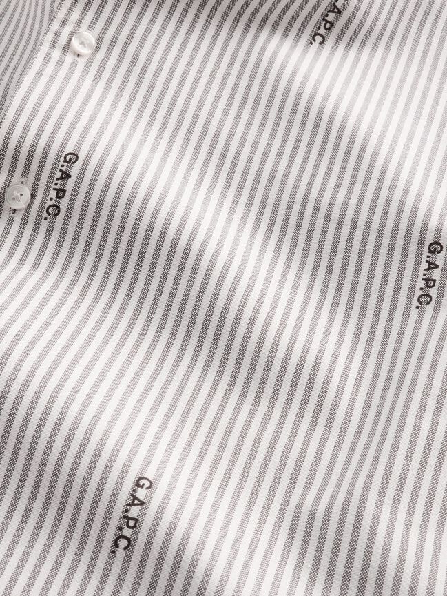 قميص كم طويل gap قميص كم طويل