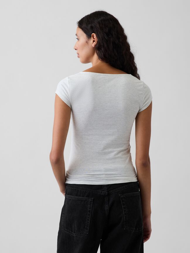 تي شيرت ياقة مدورة gap تي شيرت ياقة مدورة