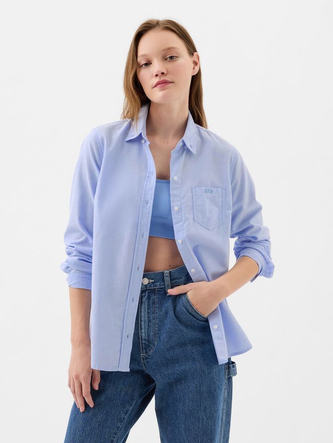 قميص أكسفورد بشعار Gap قميص أكسفورد بشعار gap