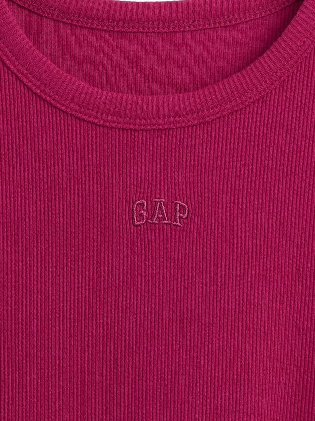 تي شيرت للأطفال بشعار صغير gap تي شيرت للأطفال بشعار صغير