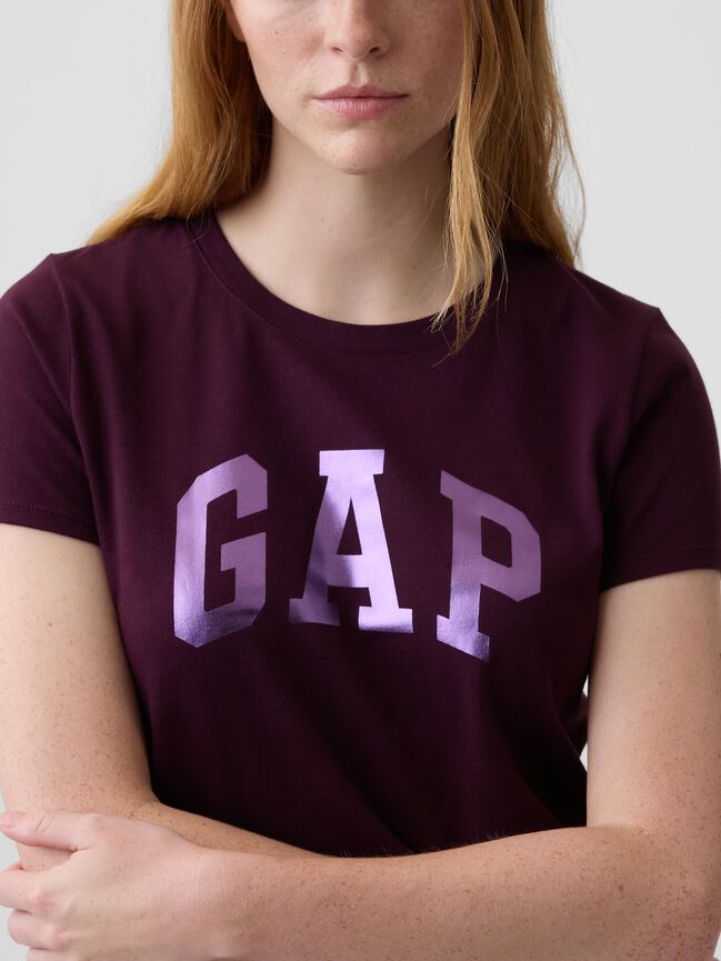 تي شيرت بشعار Gap تي شيرت بشعار gap