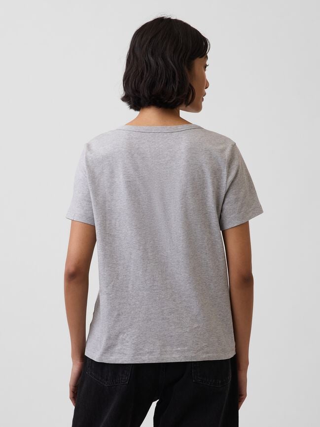 Organic Cotton VintageSoft V-Neck T-Shirt gap organic cotton vintagesoft v neck t shirt