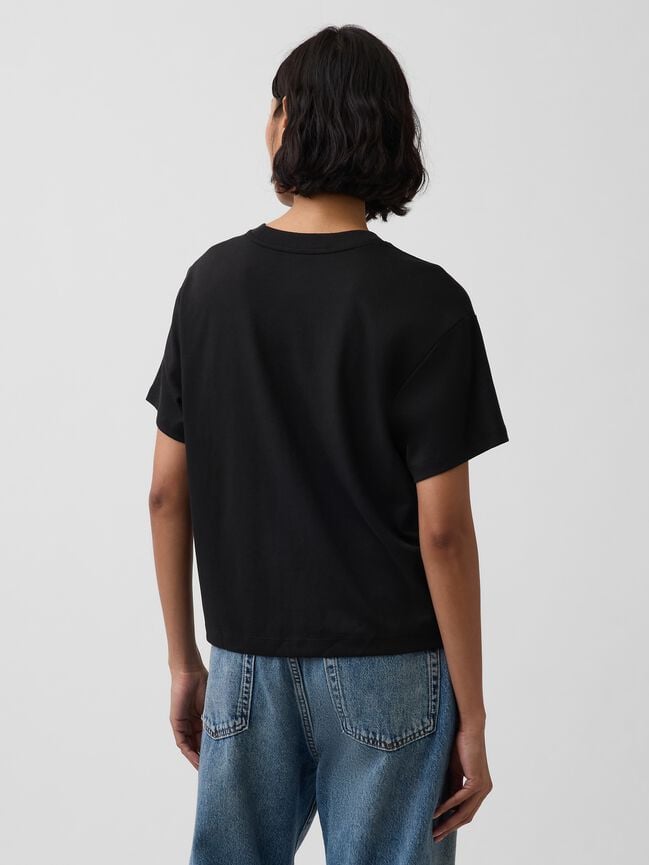 تي شيرت ياقة مدورة gap تي شيرت ياقة مدورة