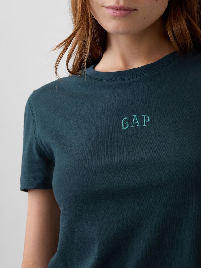 تي شيرت من قطن 100% بقصة مصغّرة وشعار أصلي gap تي شيرت من قطن 100 بقصة مصغّرة وشعار أصلي