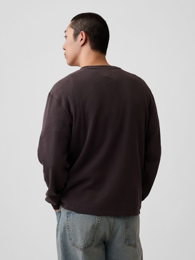 تي شيرت ياقة مدورة gap تي شيرت ياقة مدورة