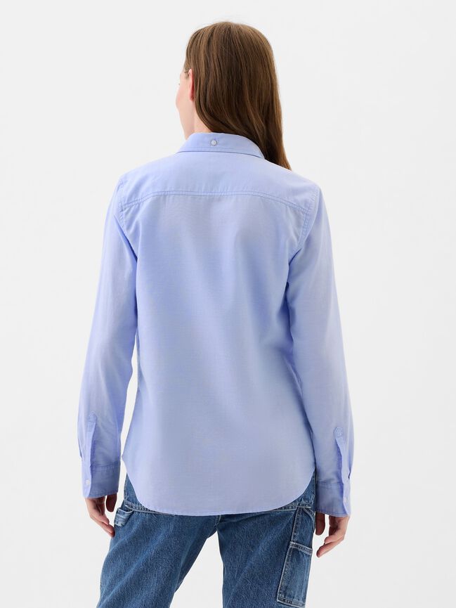 قميص أكسفورد بشعار Gap قميص أكسفورد بشعار gap