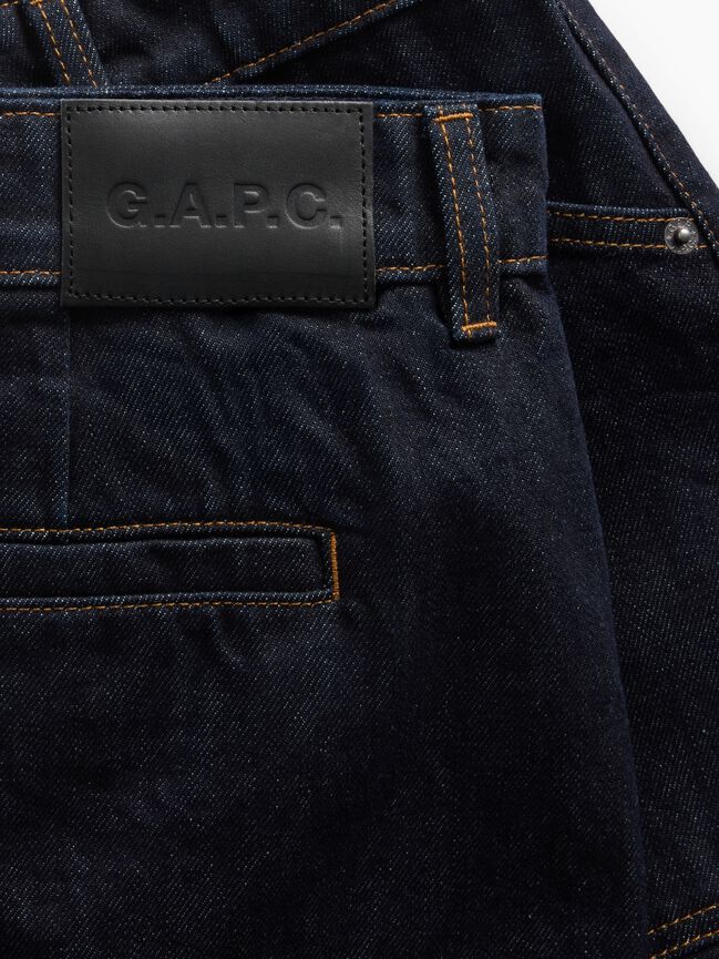 تنورة قصيرة gap تنورة قصيرة